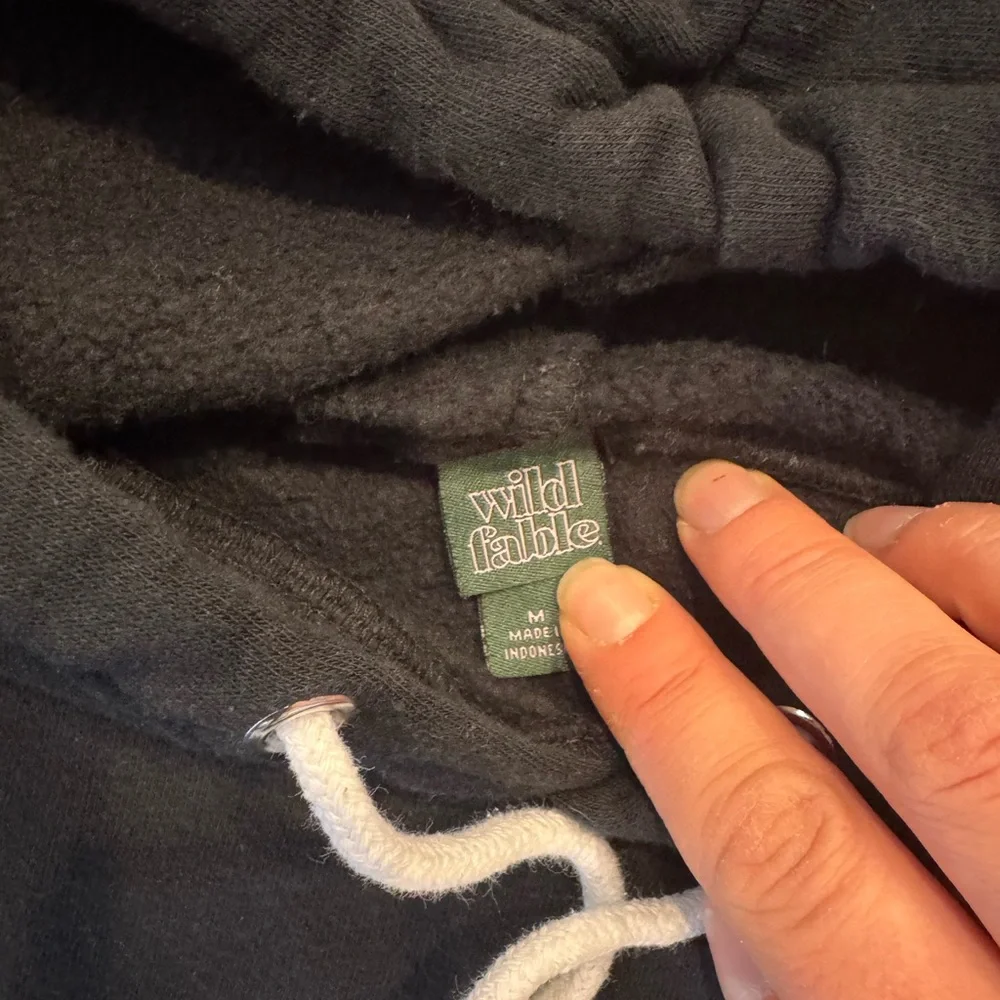 Wild Fable Black Cropped Hoodie - Picture 2 of 6
